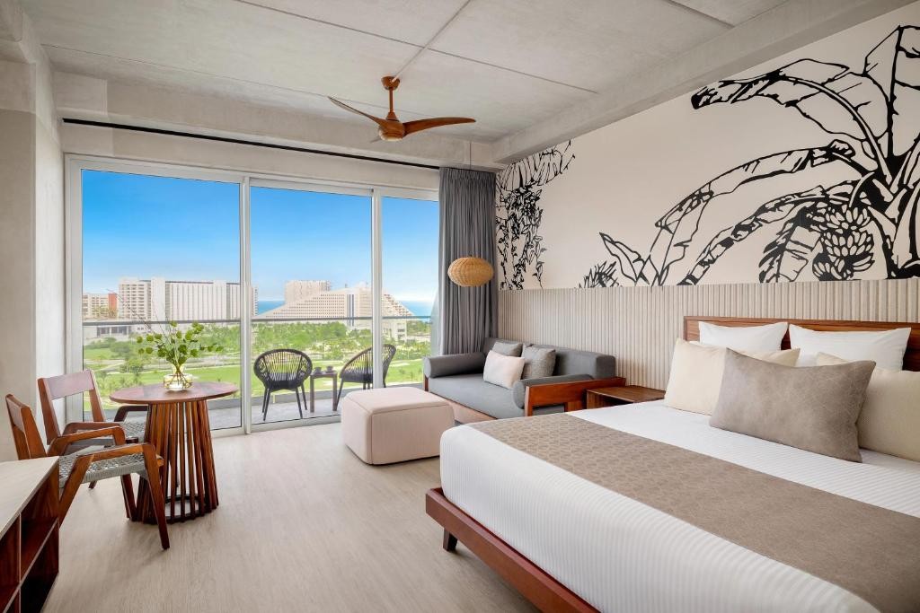 HYATT VIVID GRAND ISLAND