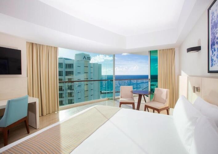 KRYSTAL GRAND CANCUN ALL INCLUSIVE