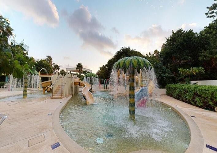 PARK ROYAL BEACH CANCUN