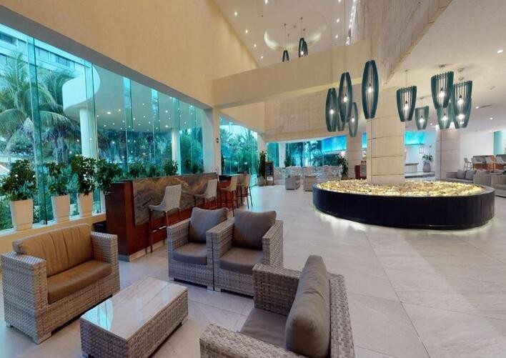 PARK ROYAL BEACH CANCUN