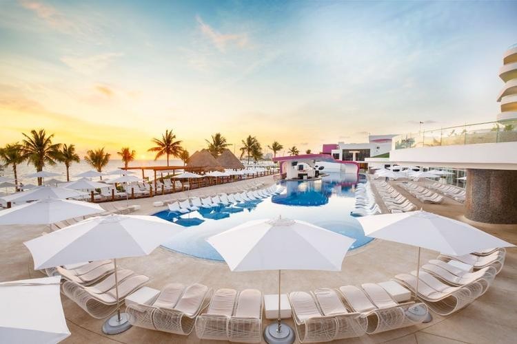 TEMPTATION CANCUN RESORT