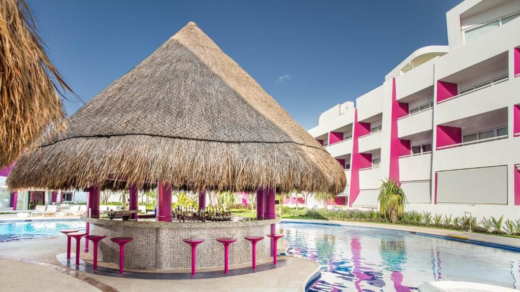 TEMPTATION CANCUN RESORT