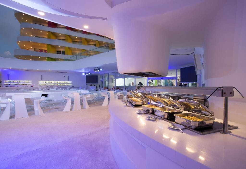 TEMPTATION CANCUN RESORT