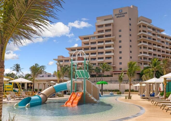 WYNDHAM GRAND CANCUN ALL INCLUSIVE RESORT & VILLAS