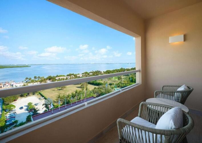 WYNDHAM GRAND CANCUN ALL INCLUSIVE RESORT & VILLAS