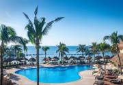 CATALONIA YUCATAN BEACH