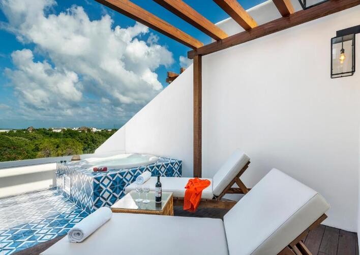 EL BESO ADULTS ONLY AT OCEAN RIVIERA PARADISE ALL INCLUSIVE