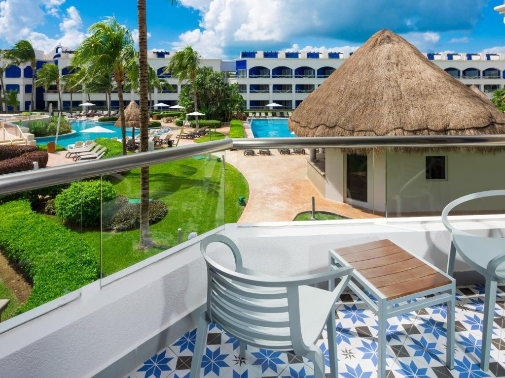 HARD ROCK HOTEL RIVIERA MAYA - HACIENDA AND HEAVEN