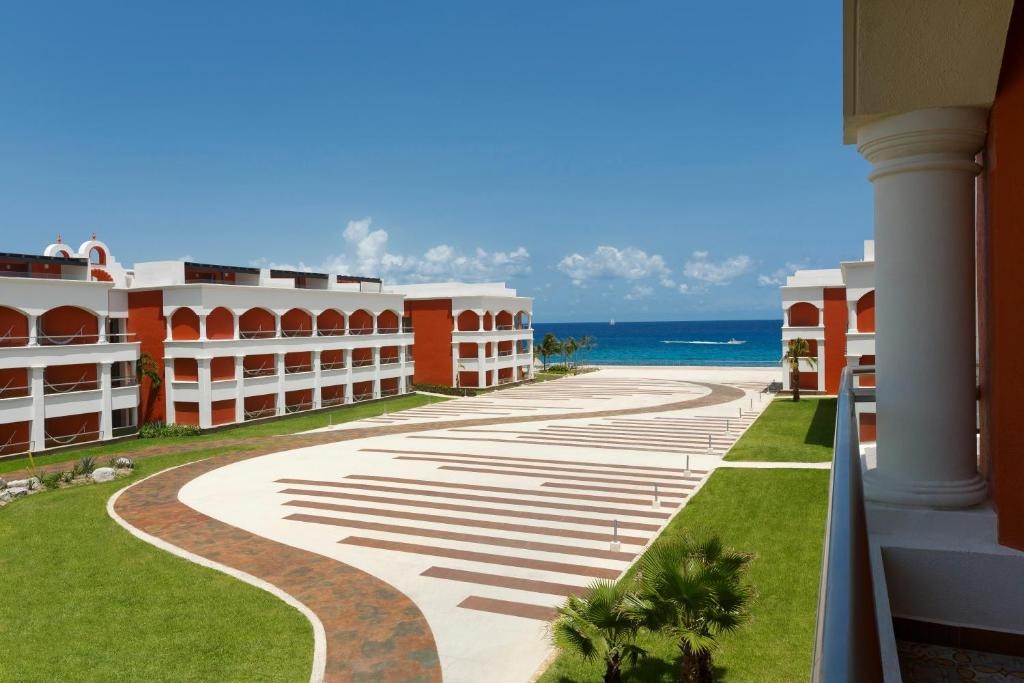 HARD ROCK HOTEL RIVIERA MAYA - HACIENDA AND HEAVEN