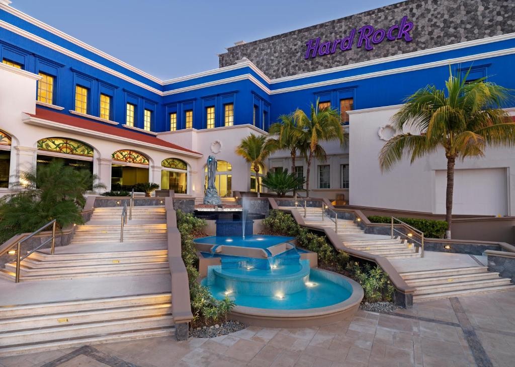 HARD ROCK HOTEL RIVIERA MAYA - HACIENDA AND HEAVEN