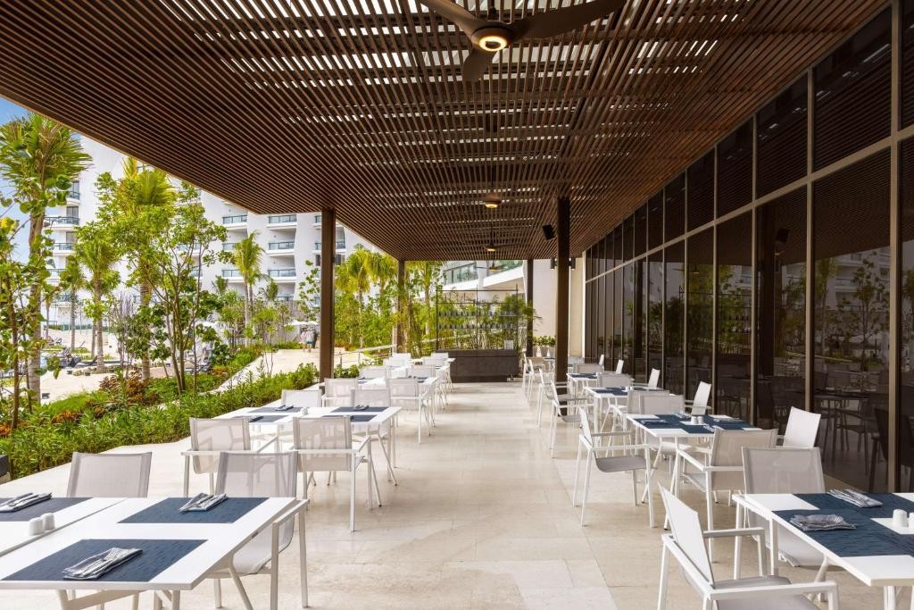 HILTON CANCUN, AN ALL-INCLUSIVE RESORT