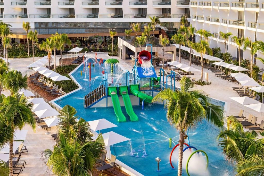 HILTON CANCUN, AN ALL-INCLUSIVE RESORT