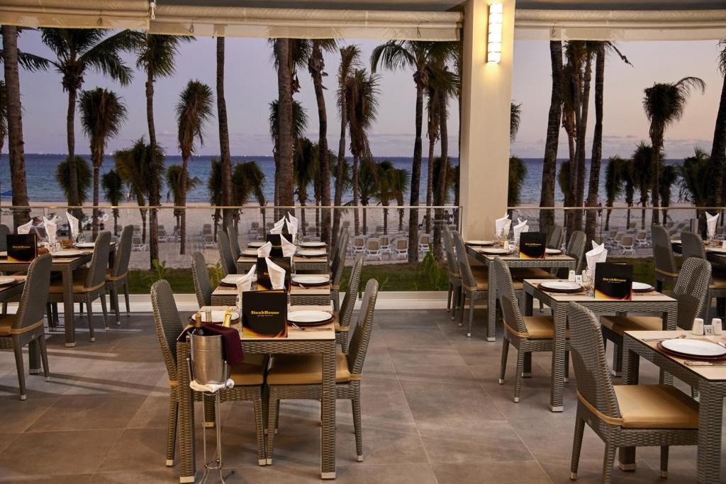 HOTEL RIU PALACE RIVIERA MAYA