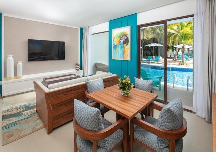 MARGARITAVILLE ISLAND RESERVE RIVIERA CANCUN