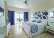 RIU PLAYACAR