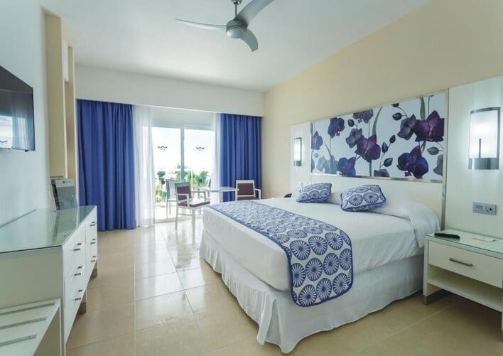 RIU PLAYACAR