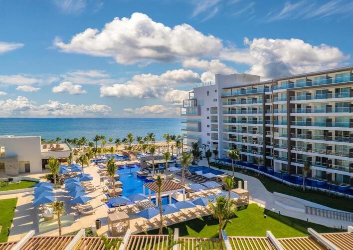 ROYALTON SPLASH RIVIERA CANCUN