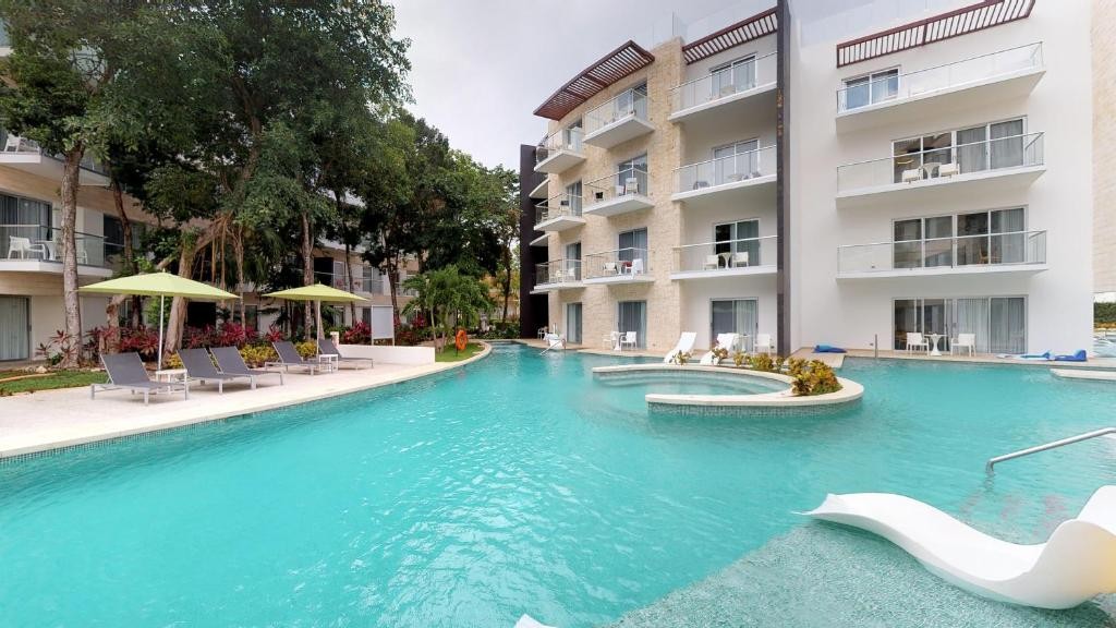 THE FIVES BEACH HOTEL - A LA CARTE ALL INCLUSIVE