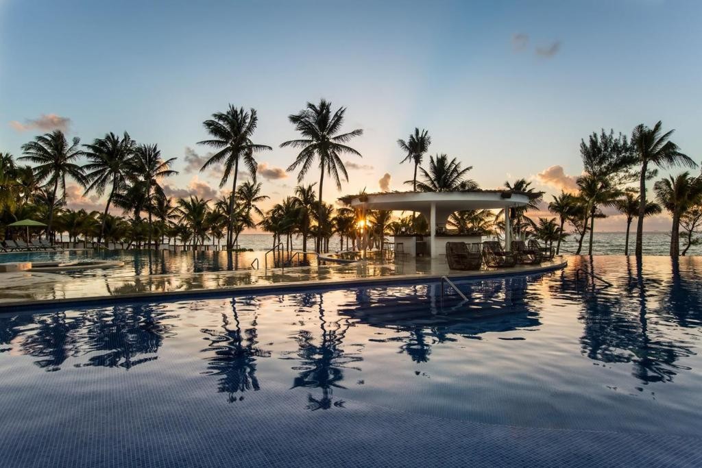 THE FIVES BEACH HOTEL - A LA CARTE ALL INCLUSIVE