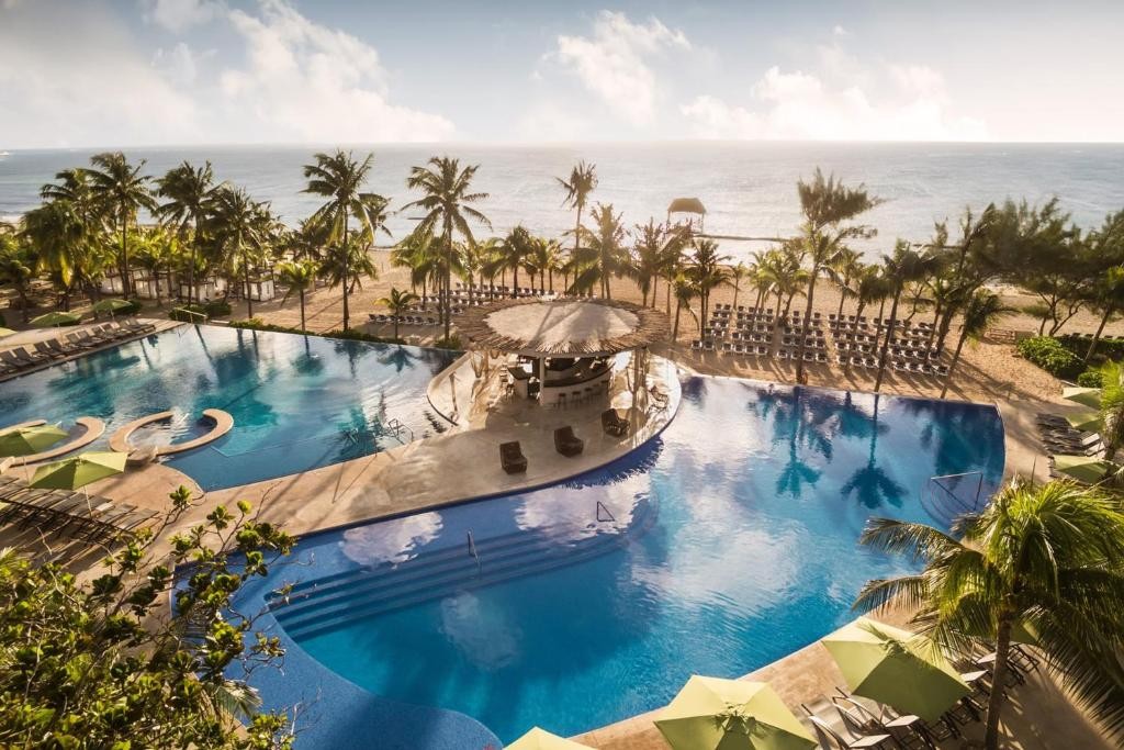 THE FIVES BEACH HOTEL - A LA CARTE ALL INCLUSIVE