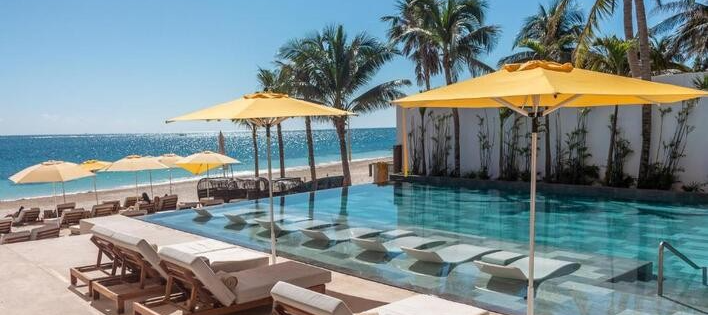 THE FIVES OCEANFRONT PUERTO MORELOS