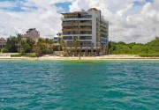 THE FIVES OCEANFRONT PUERTO MORELOS