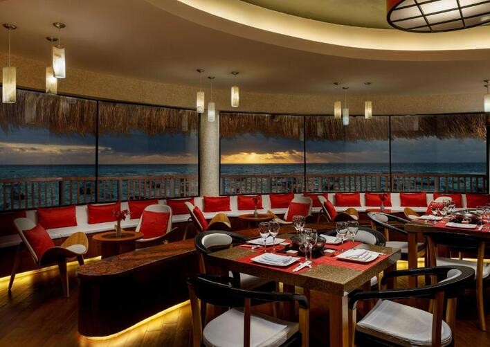 THE REEF COCO BEACH RESORT & SPA