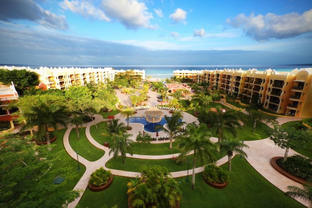 THE ROYAL HACIENDAS