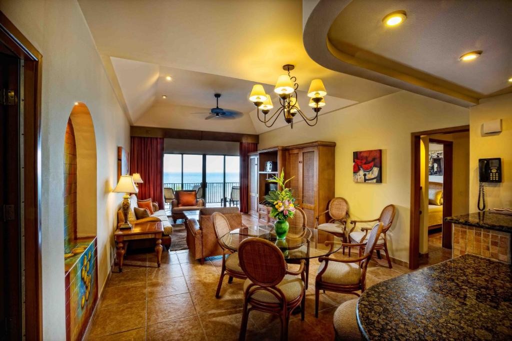 THE ROYAL HACIENDAS