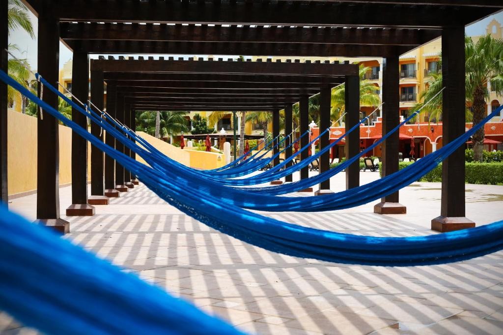 THE ROYAL HACIENDAS