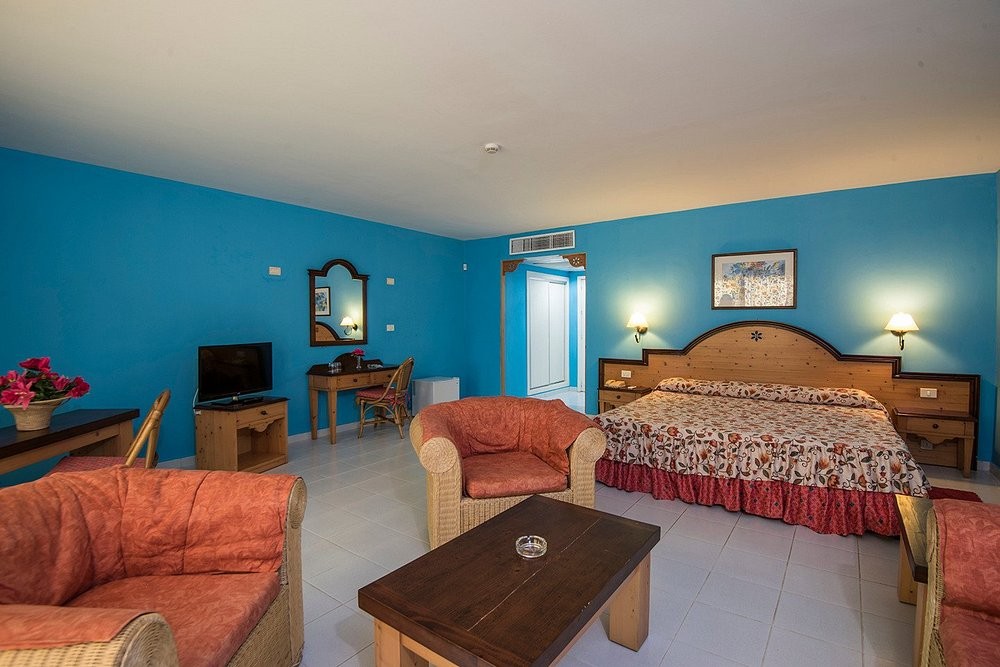 HOTEL PALMA REAL