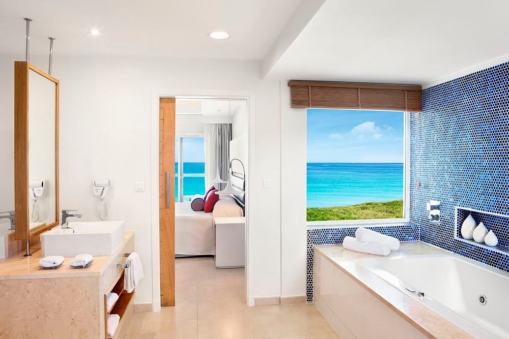 HOTEL PLAYA VISTA AZUL