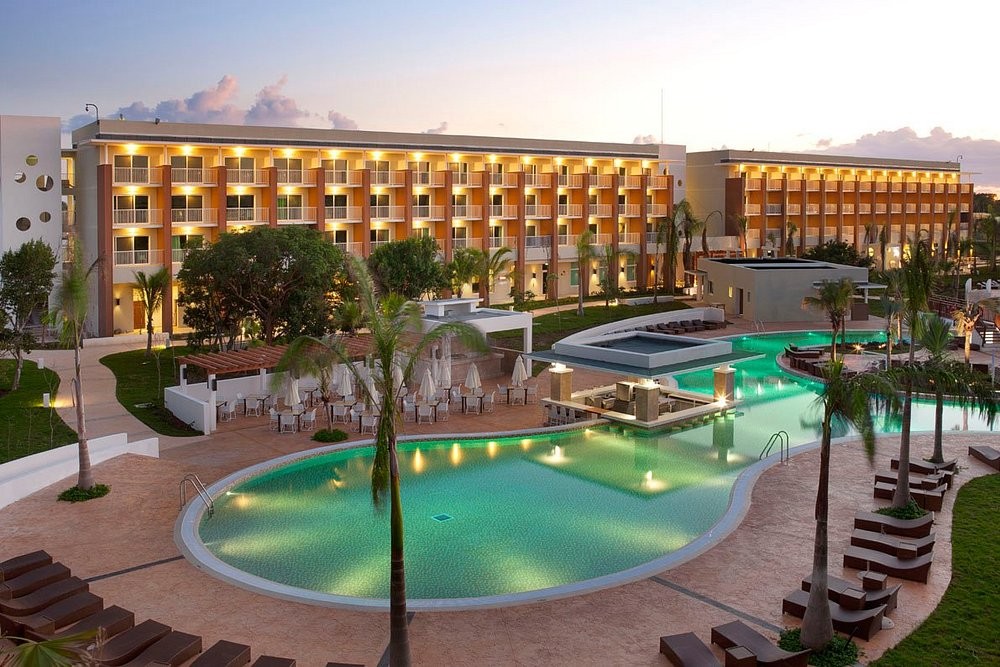 HOTEL PLAYA VISTA AZUL