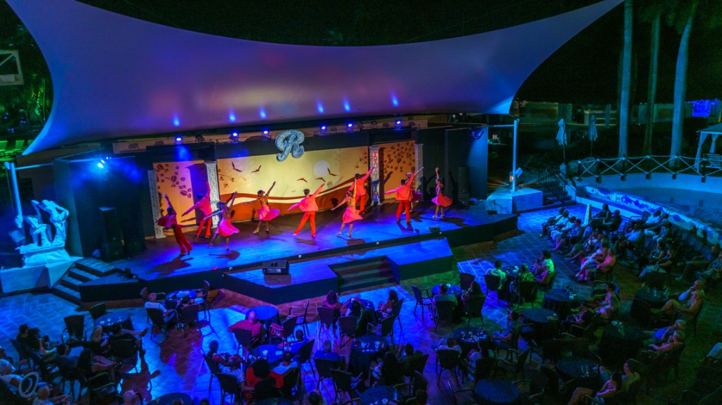 ROYALTON HICACOS RESORT & SPA