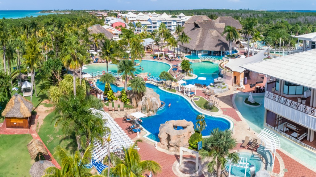 ROYALTON HICACOS RESORT & SPA