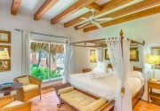 ROYALTON HICACOS RESORT & SPA