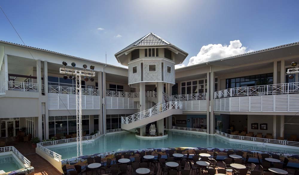 ROYALTON HICACOS RESORT & SPA