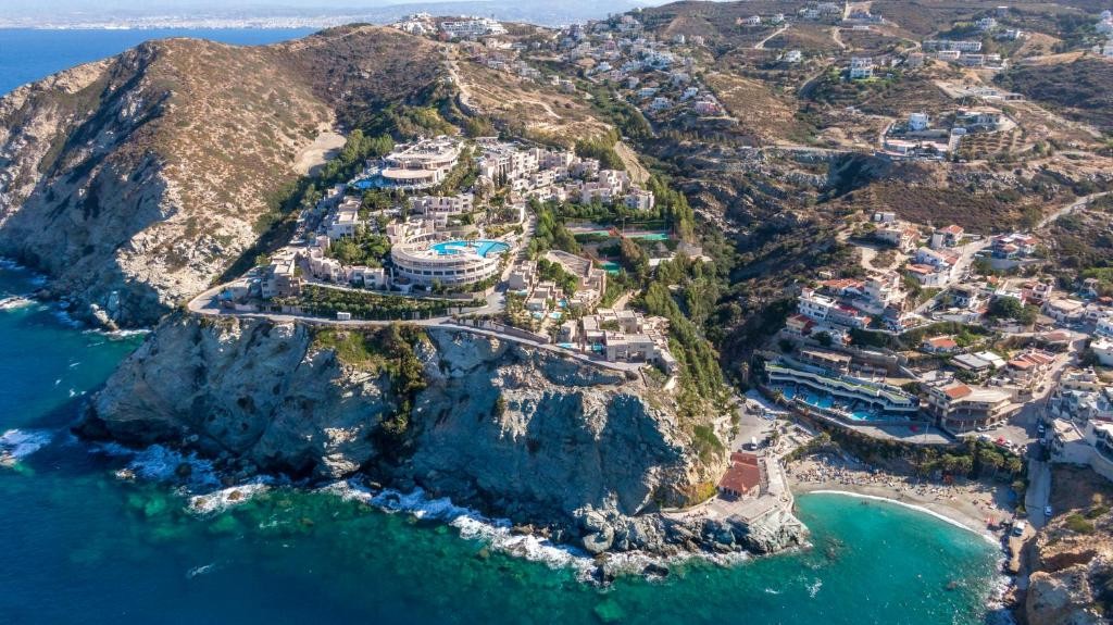 Athina Palace Resort & Spa