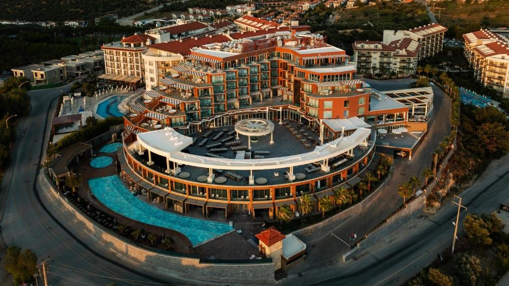 QLUSIVE HOTEL