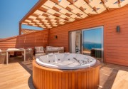 QLUSIVE HOTEL