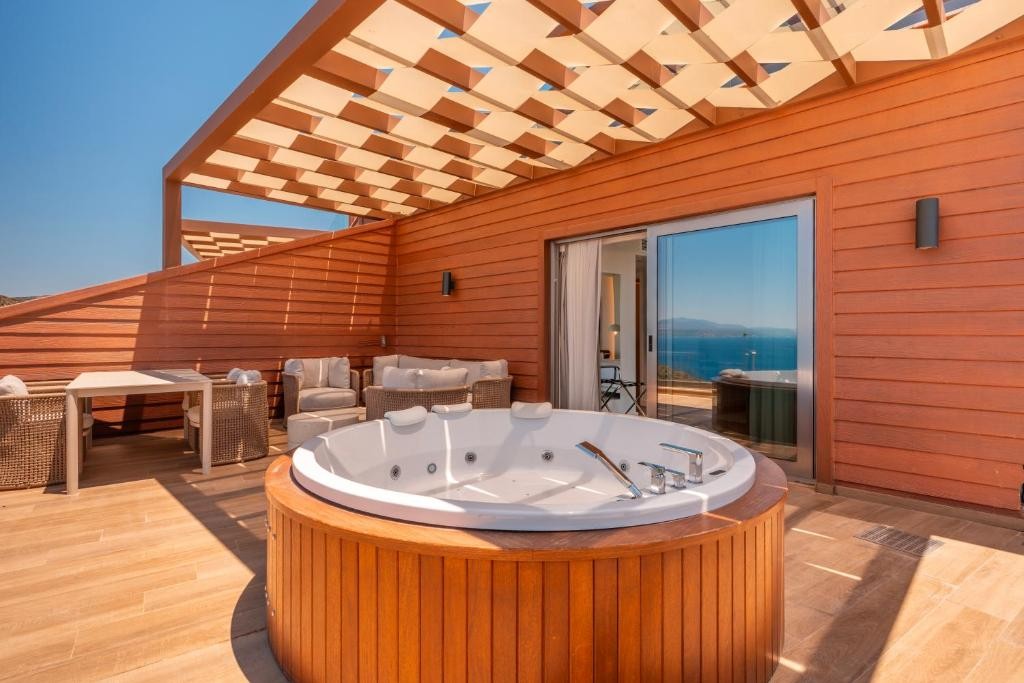 QLUSIVE HOTEL