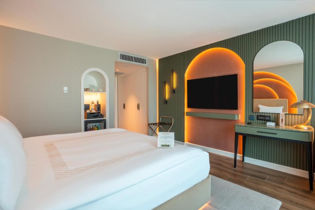 QLUSIVE HOTEL