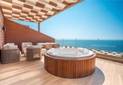 QLUSIVE HOTEL