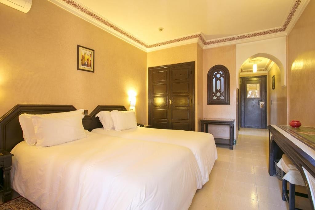 DIWANE HOTEL
