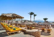 DOUBLETREE BY HILTON SHARKS BAY RESORT BEACH SIDE