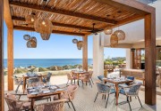 DOUBLETREE BY HILTON SHARKS BAY RESORT BEACH SIDE