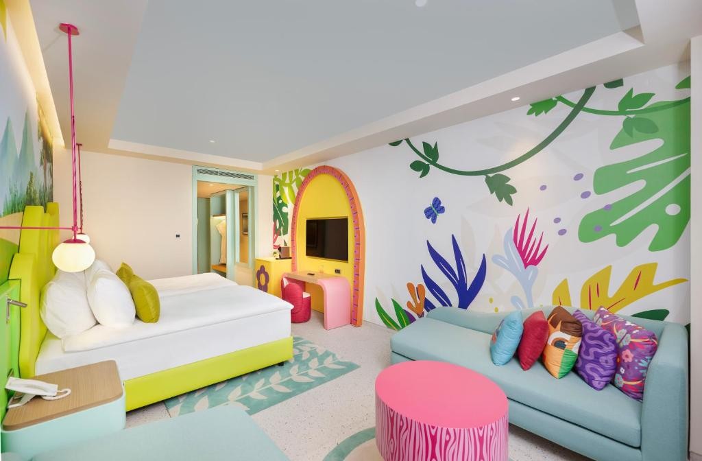 THE LAND OF LEGENDS NICKELODEON HOTEL