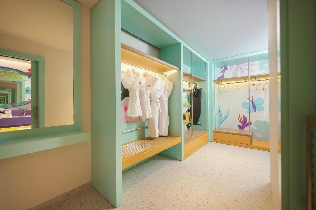 THE LAND OF LEGENDS NICKELODEON HOTEL