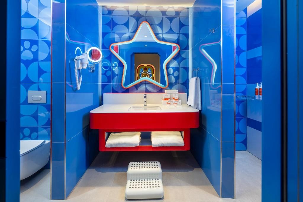 THE LAND OF LEGENDS NICKELODEON HOTEL