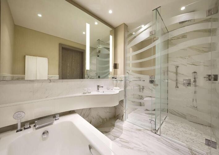 DoubleTree by Hilton Doha Old Town